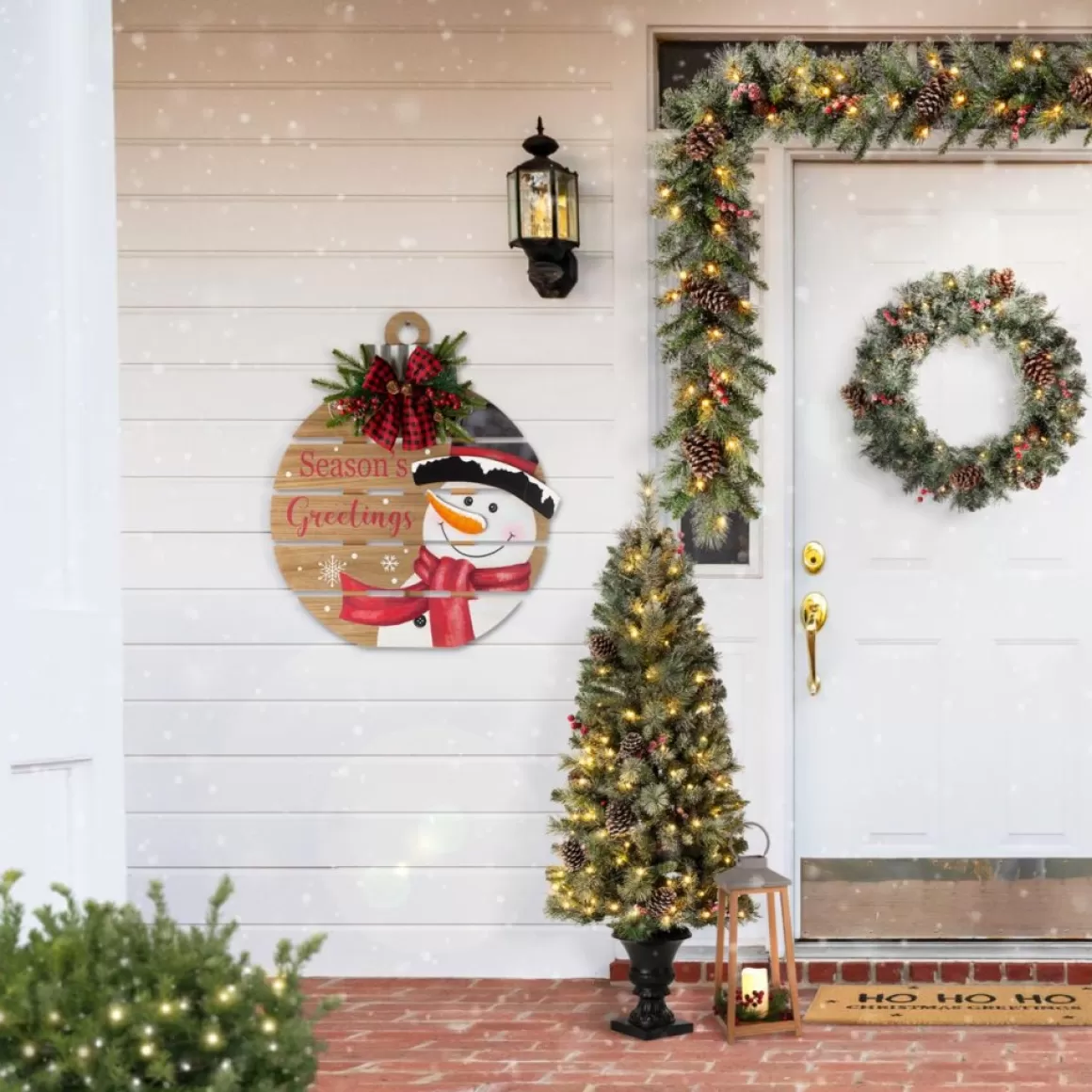 Glitzhome 30.25" H Lighted Round Wooden Snowman Porch Decor