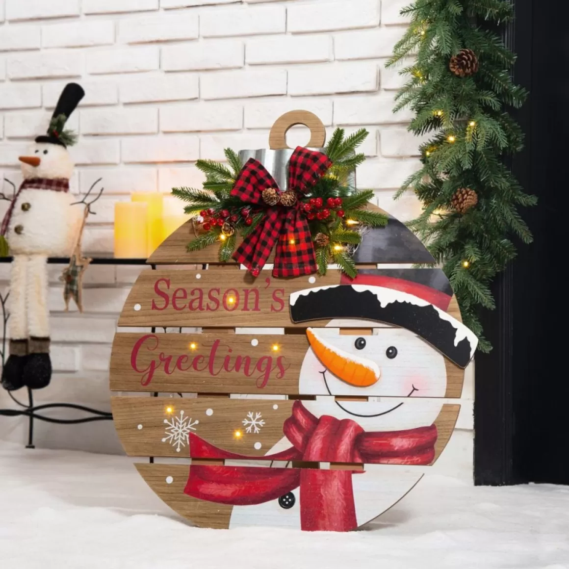 Glitzhome 30.25" H Lighted Round Wooden Snowman Porch Decor